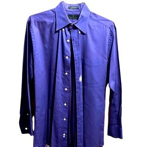 Embassy Row men’s dress shirt.